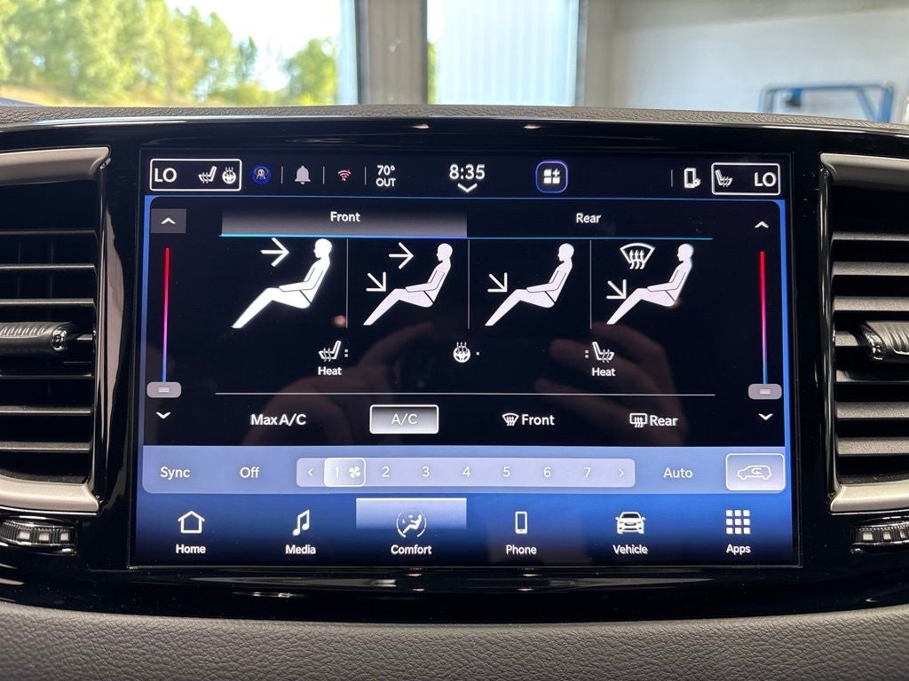 2026 Chrysler Pacifica Select