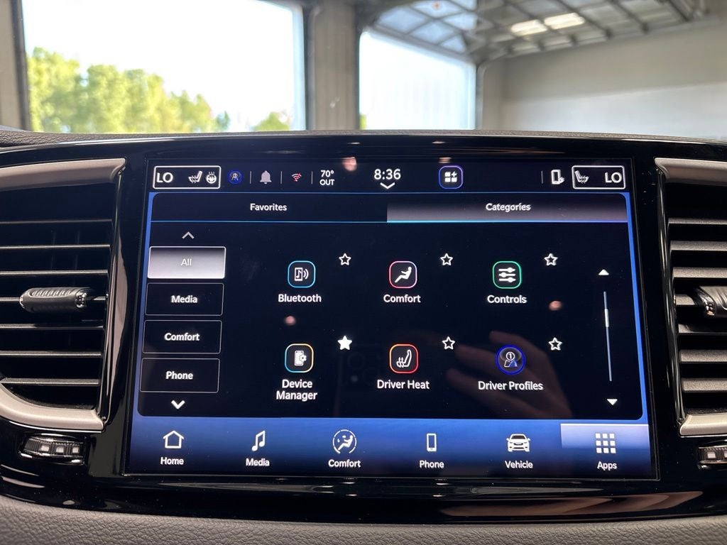 2026 Chrysler Pacifica Select
