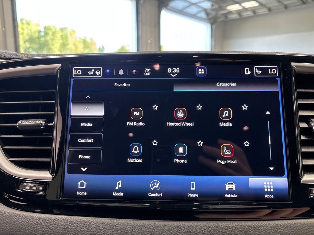 2026 Chrysler Pacifica Select