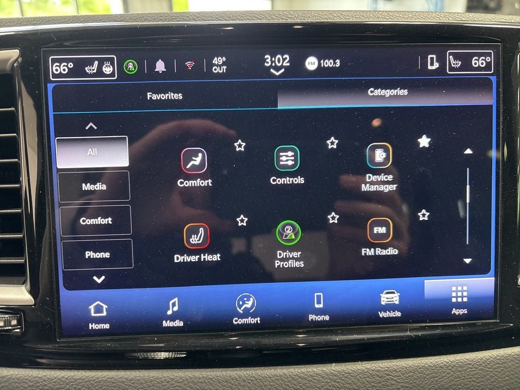 2025 Chrysler Pacifica Select