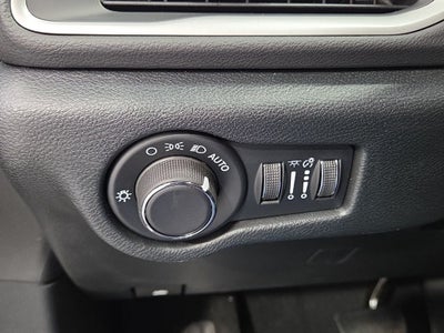 2026 Chrysler Voyager VOYAGER LX