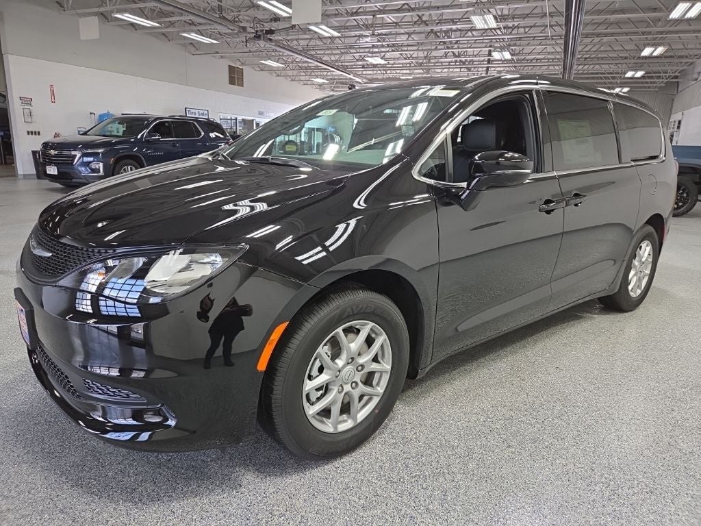 2026 Chrysler Voyager VOYAGER LX