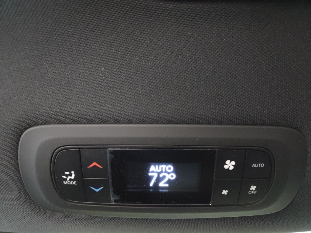 2026 Chrysler Voyager VOYAGER LX