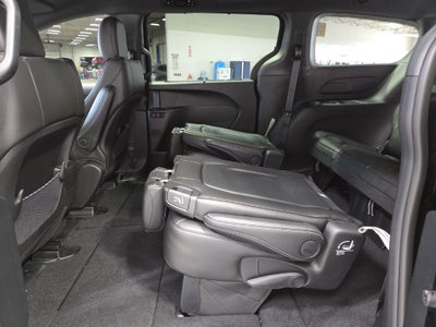 2026 Chrysler Voyager VOYAGER LX