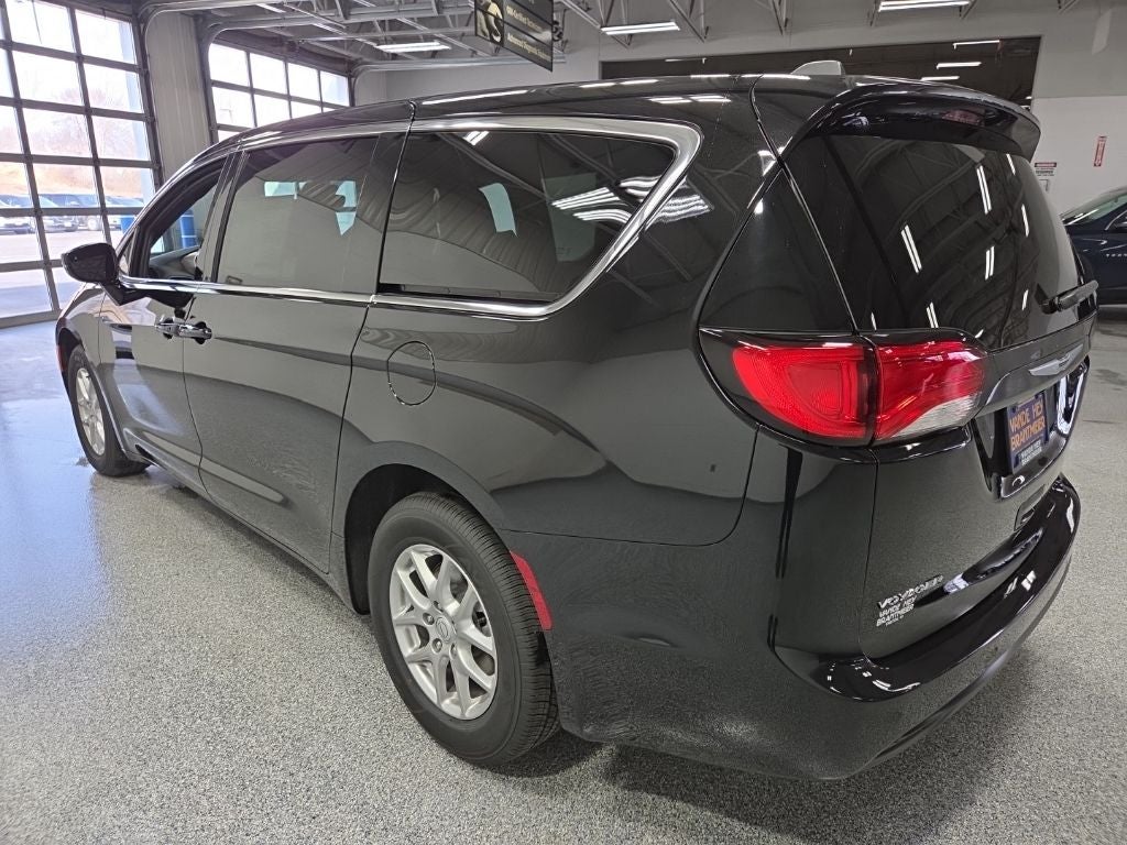 2026 Chrysler Voyager VOYAGER LX