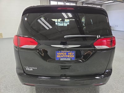 2026 Chrysler Voyager VOYAGER LX