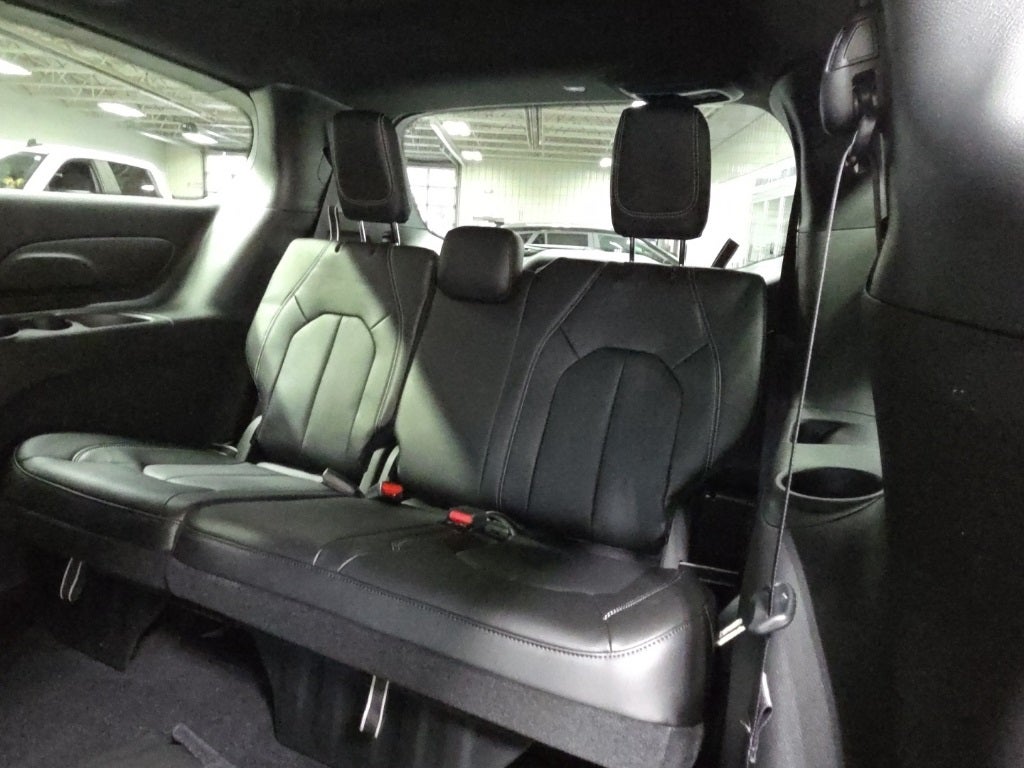 2026 Chrysler Voyager VOYAGER LX