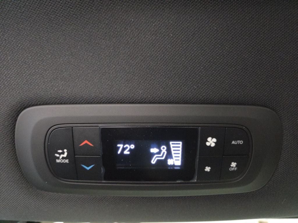 2026 Chrysler Voyager VOYAGER LX