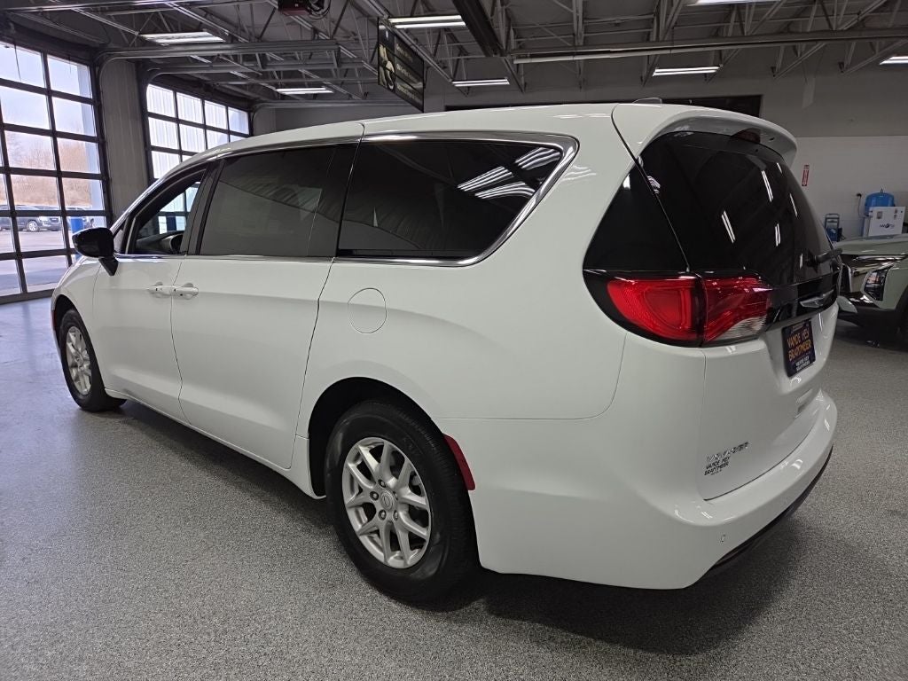 2026 Chrysler Voyager VOYAGER LX