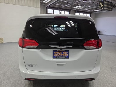 2026 Chrysler Voyager VOYAGER LX