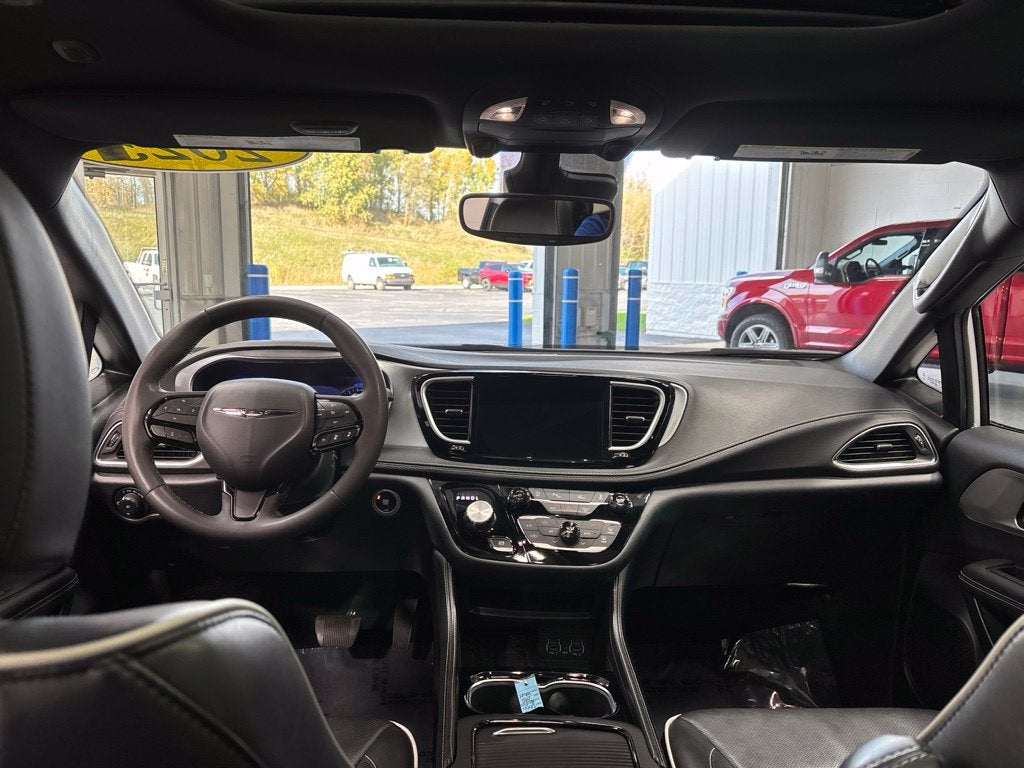 2025 Chrysler Pacifica Limited
