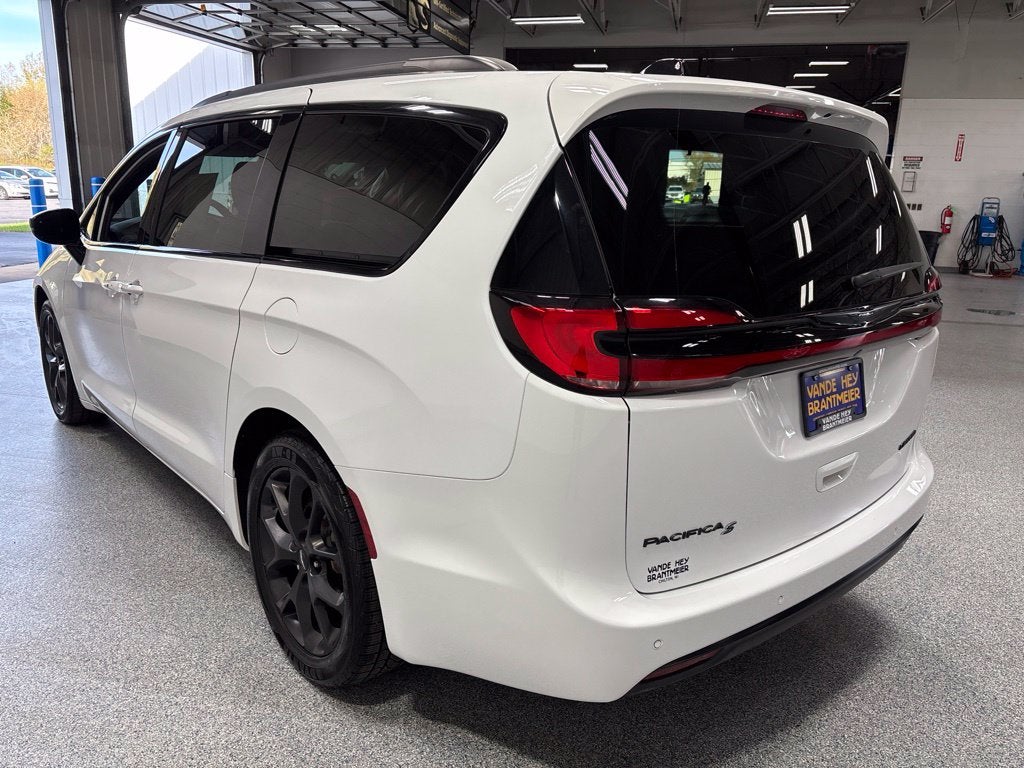 2025 Chrysler Pacifica Limited