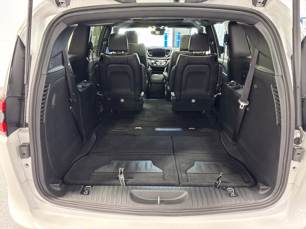 2025 Chrysler Pacifica Limited