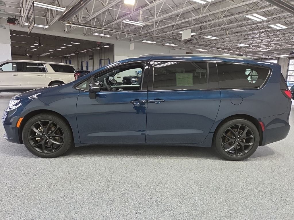 2025 Chrysler Pacifica Limited