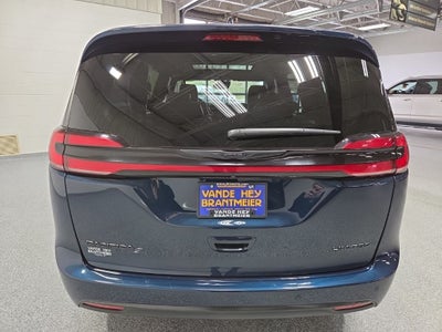 2025 Chrysler Pacifica Limited