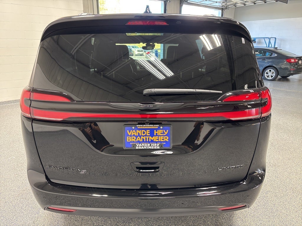 2026 Chrysler Pacifica PACIFICA LIMITED
