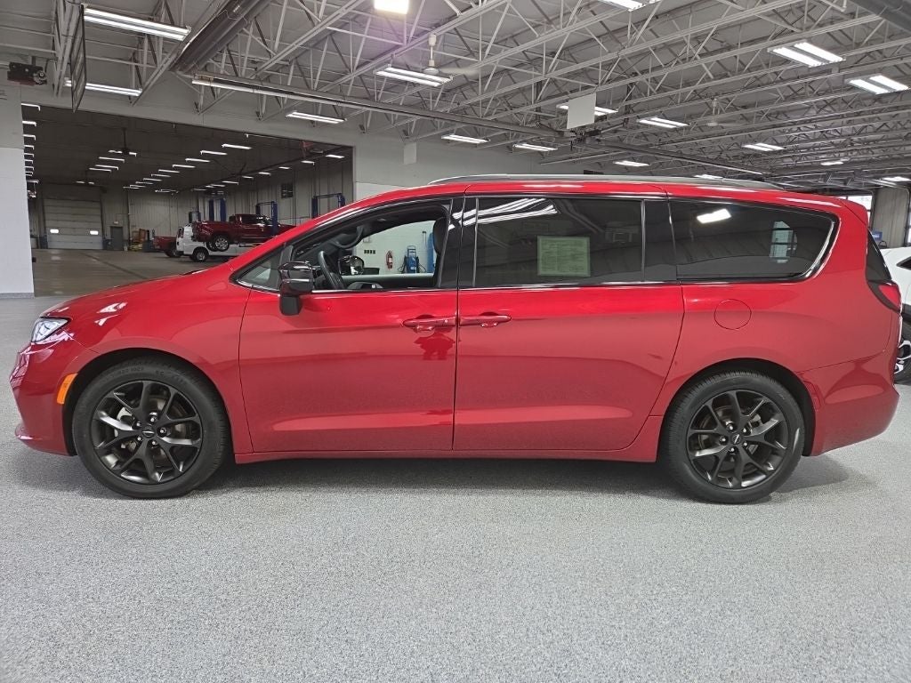 2025 Chrysler Pacifica Limited