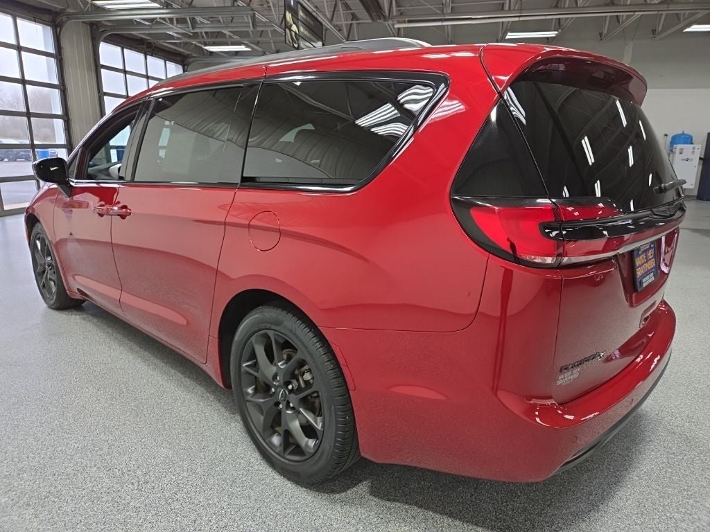 2025 Chrysler Pacifica Limited