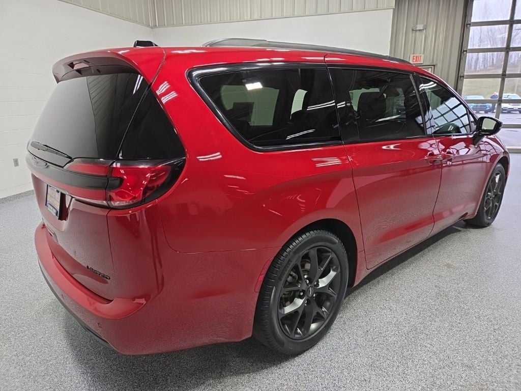 2025 Chrysler Pacifica Limited