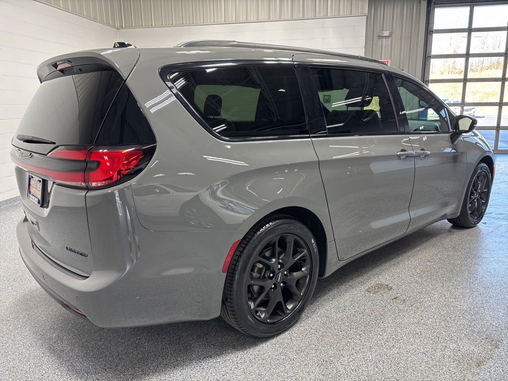2025 Chrysler Pacifica Limited