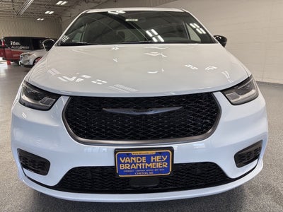 2026 Chrysler Pacifica PACIFICA SELECT AWD