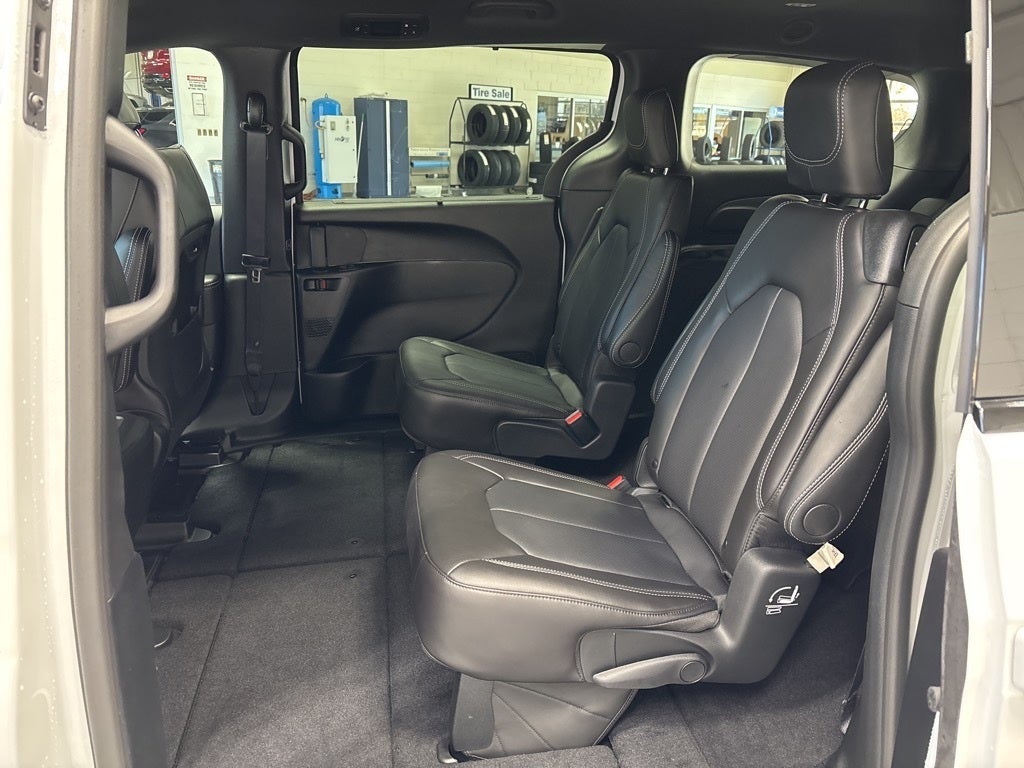 2026 Chrysler Pacifica PACIFICA SELECT AWD