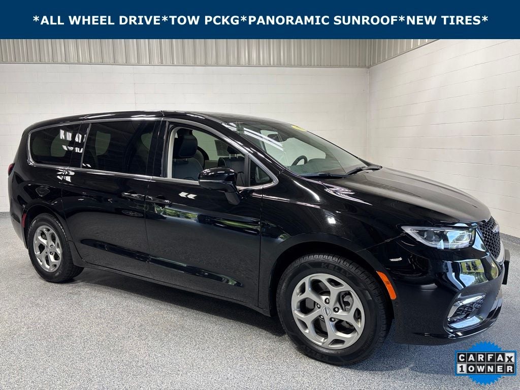 2024 Chrysler Pacifica Limited AWD