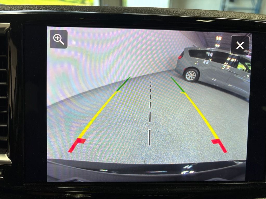 2024 Chrysler Pacifica Limited AWD