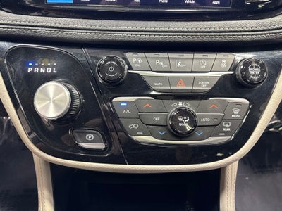 2024 Chrysler Pacifica Limited AWD