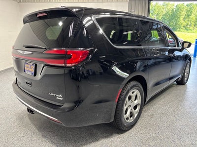 2024 Chrysler Pacifica Limited AWD