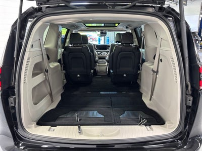 2024 Chrysler Pacifica Limited AWD