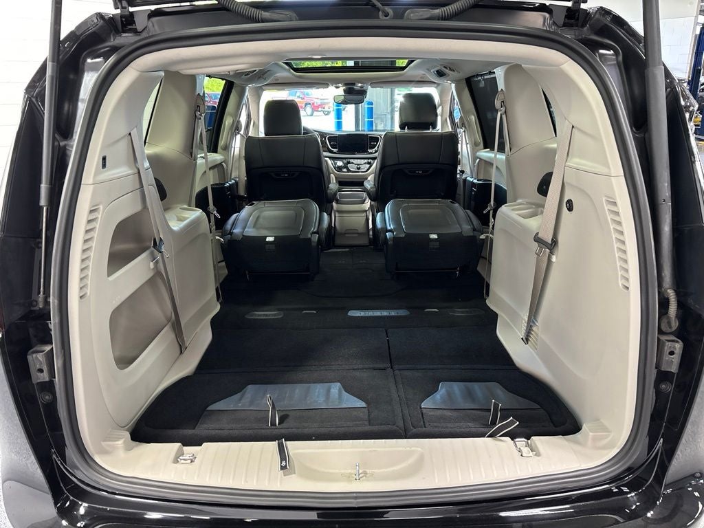 2024 Chrysler Pacifica Limited AWD