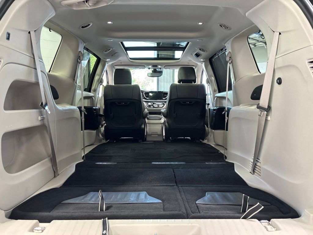 2024 Chrysler Pacifica Limited AWD
