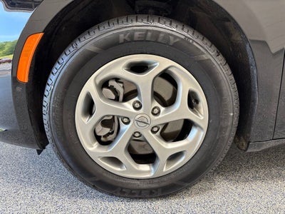 2024 Chrysler Pacifica Limited AWD