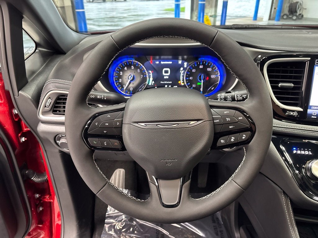 2027 Chrysler Pacifica PACIFICA LIMITED AWD