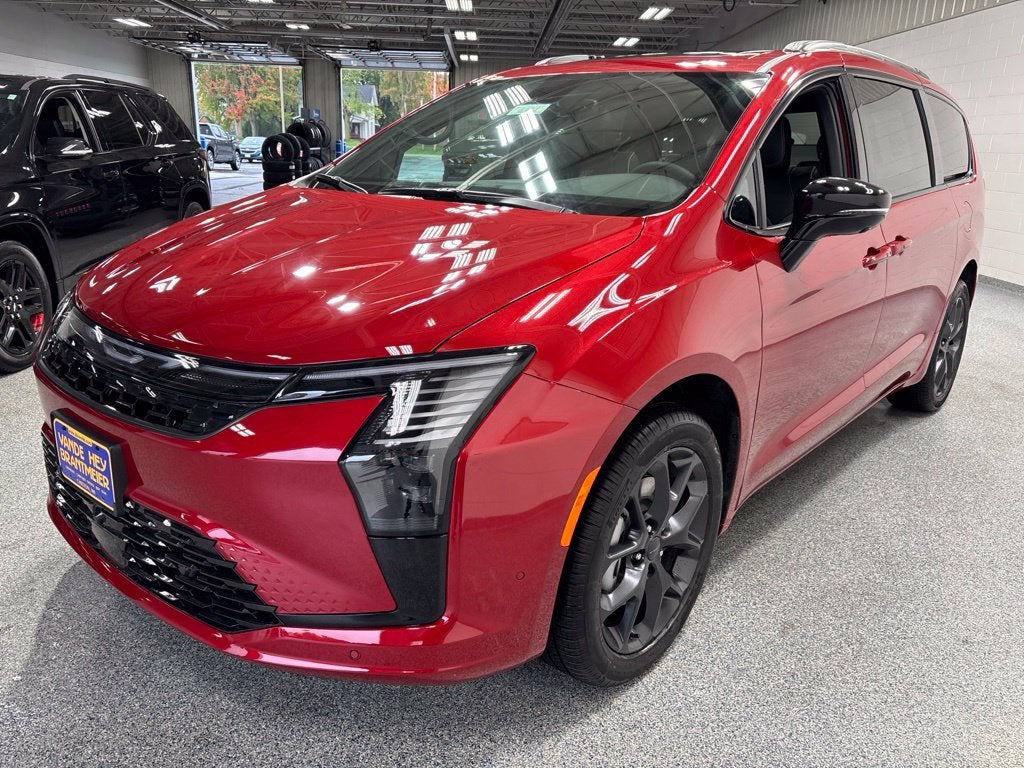 2027 Chrysler Pacifica PACIFICA LIMITED AWD