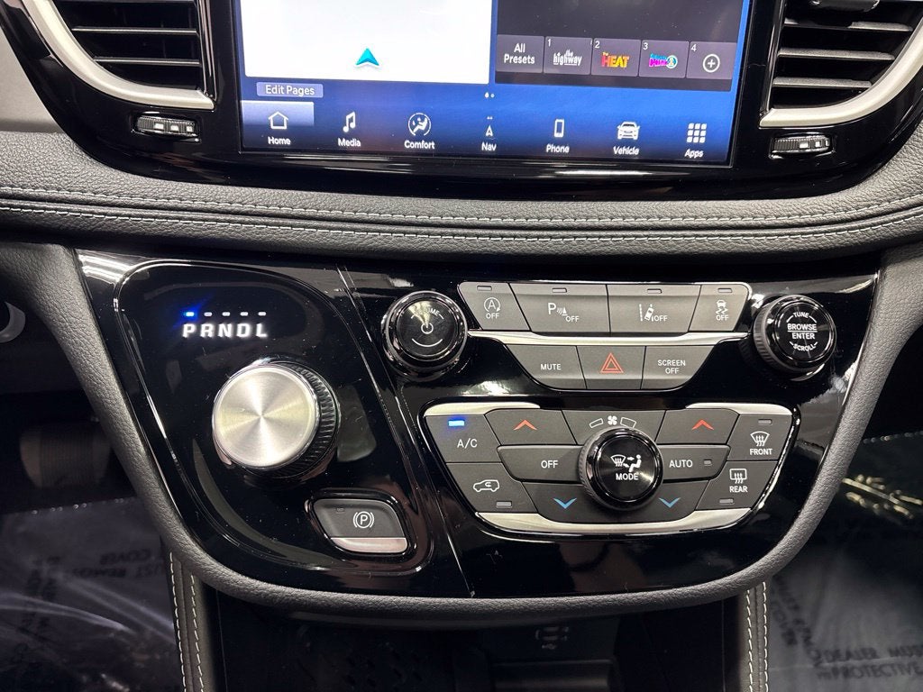 2027 Chrysler Pacifica PACIFICA LIMITED AWD