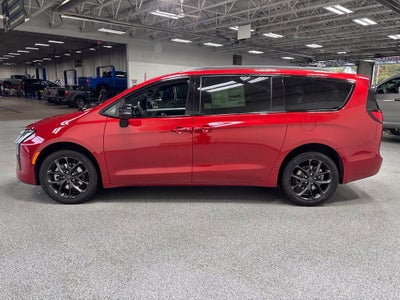 2027 Chrysler Pacifica PACIFICA LIMITED AWD