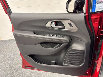 2027 Chrysler Pacifica PACIFICA LIMITED AWD