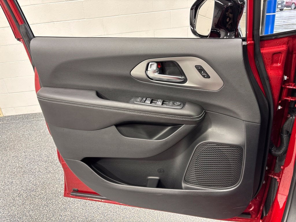 2027 Chrysler Pacifica PACIFICA LIMITED AWD