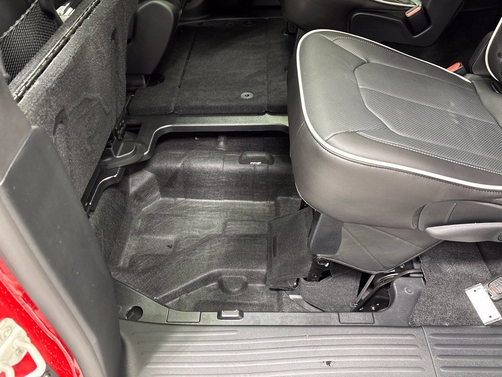 2027 Chrysler Pacifica PACIFICA LIMITED AWD