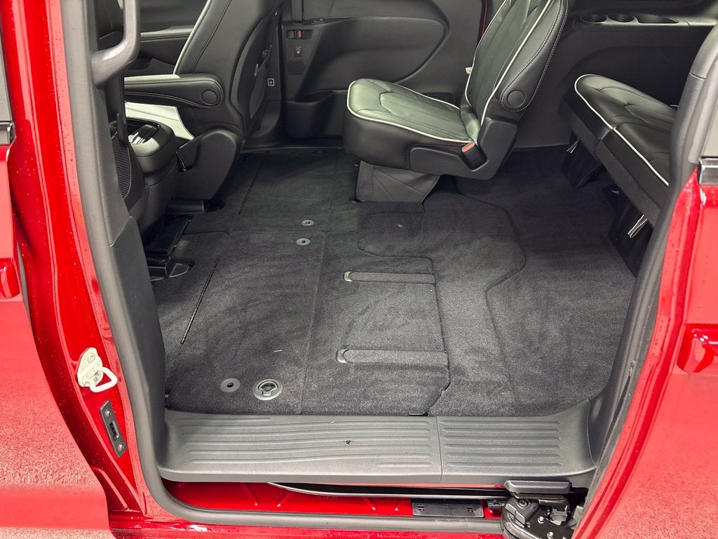 2027 Chrysler Pacifica PACIFICA LIMITED AWD