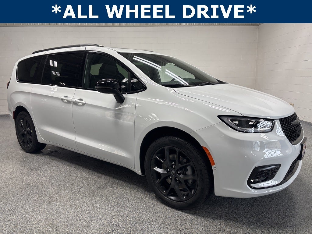 2026 Chrysler Pacifica PACIFICA LIMITED AWD