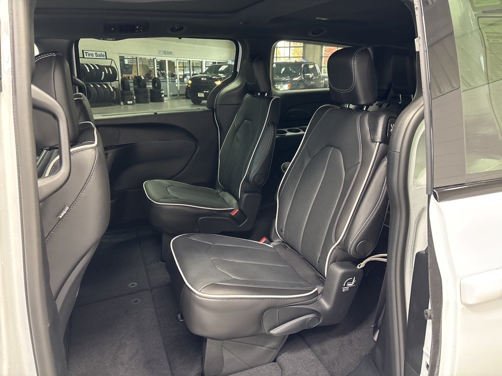 2026 Chrysler Pacifica PACIFICA LIMITED AWD