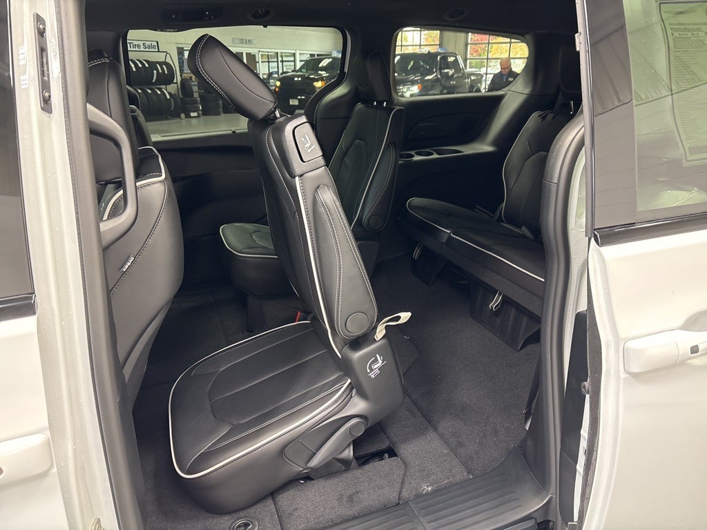 2026 Chrysler Pacifica PACIFICA LIMITED AWD