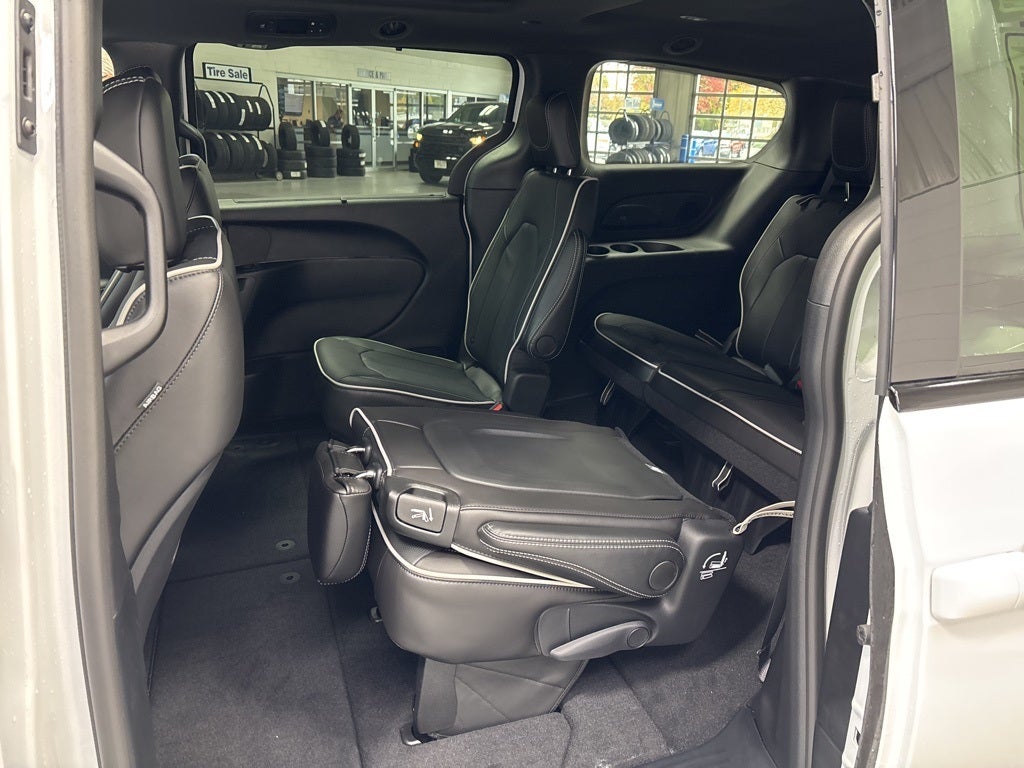2026 Chrysler Pacifica PACIFICA LIMITED AWD
