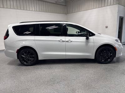 2026 Chrysler Pacifica PACIFICA LIMITED AWD