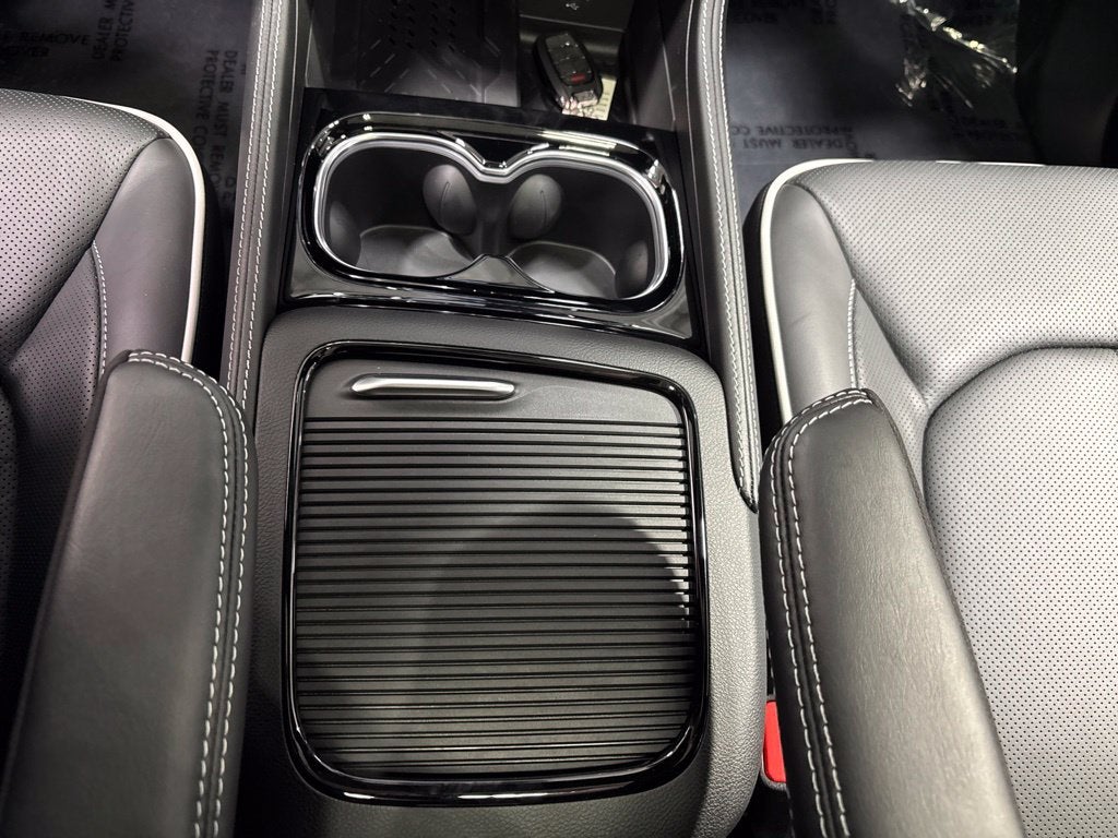 2027 Chrysler Pacifica PACIFICA LIMITED AWD