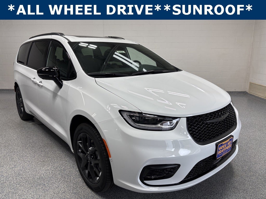 2026 Chrysler Pacifica PACIFICA LIMITED AWD