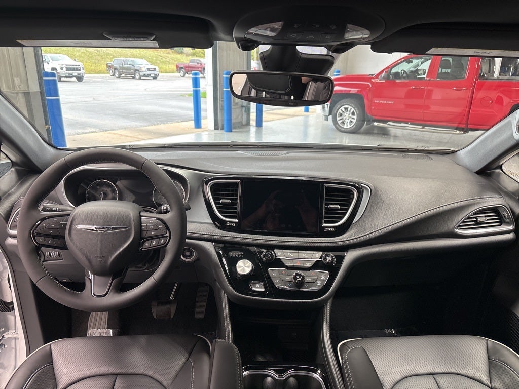 2026 Chrysler Pacifica PACIFICA LIMITED AWD